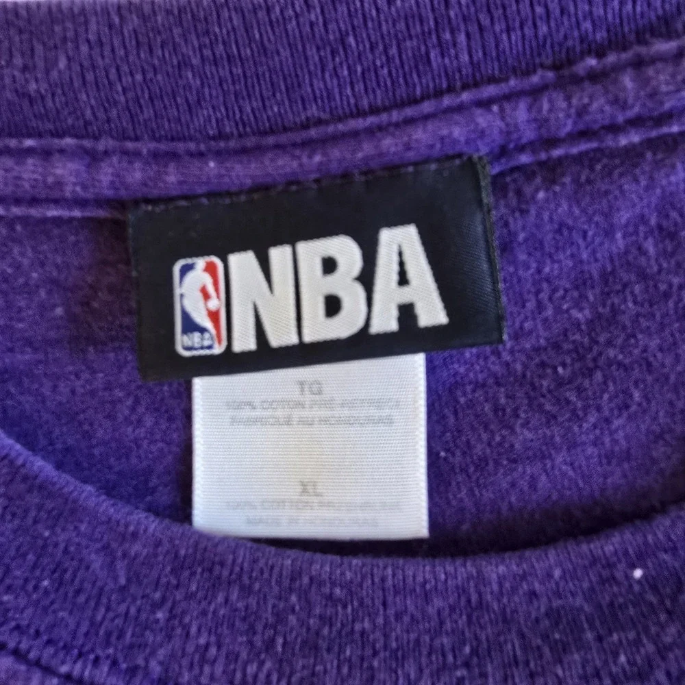 Vintage Adidas NBA Sacramento‎ Kings logo T Shirt XL